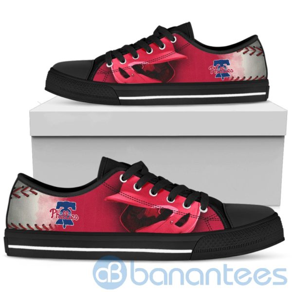 Philadelphia Phillies Fans Low Top Shoes Product Photo
