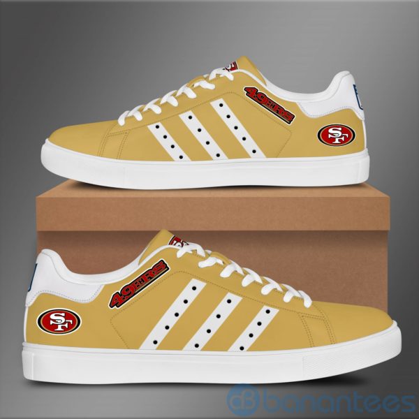 San Francisco 49Ers White Striped Low Top Skate Shoes Product Photo