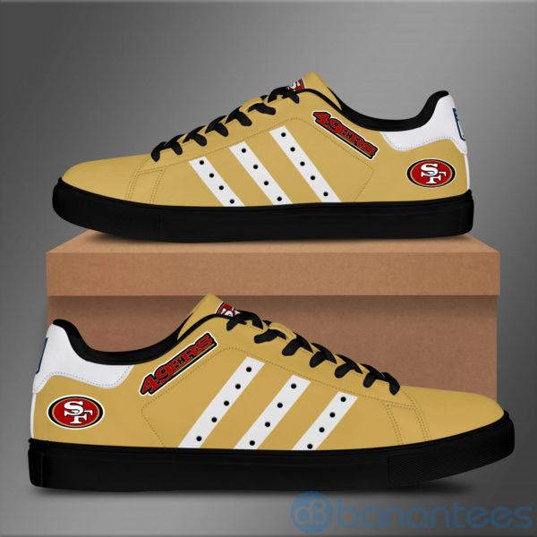 San Francisco 49Ers White Striped Low Top Skate Shoes Product Photo