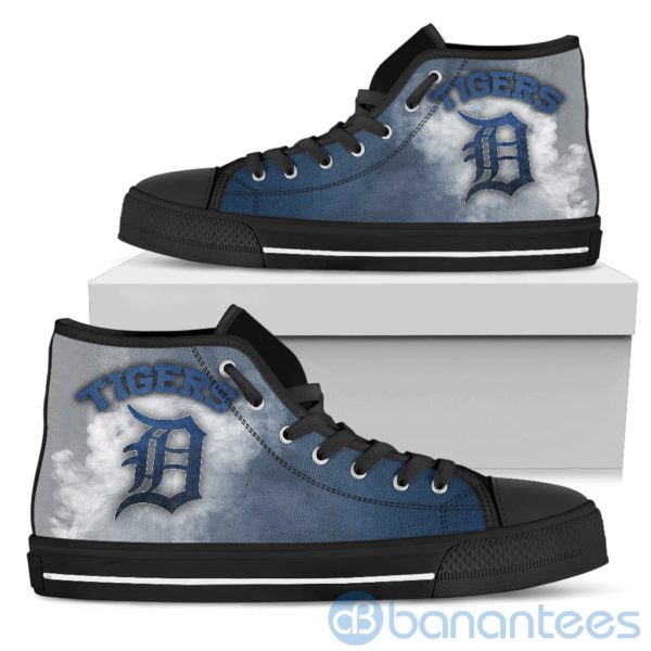 Simple Style White Smoke Detroit Tigers High Top Shoes Product Photo