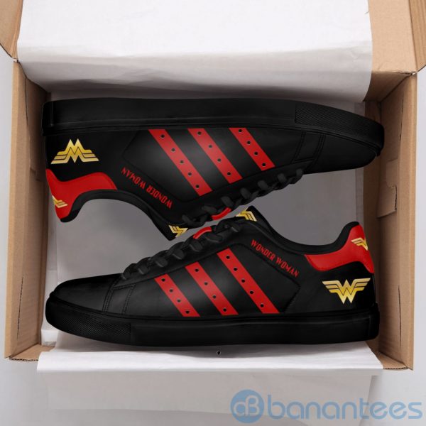 Wonder Woman Red Striped Black Low Top Skate Shoes Product Photo