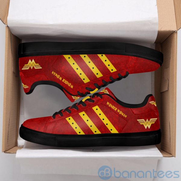 Wonder Woman Yellow Striped Red Low Top Skate Shoes Product Photo