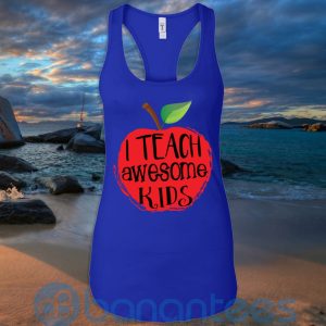 I Teach Awesome Kids Red Apple T Shirt Hoodie Sweatshirt Product Photo