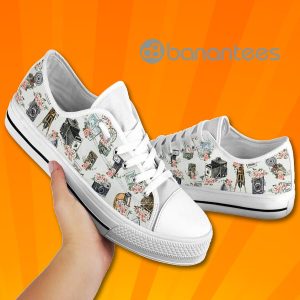 Photographer Flowers Low Top Canvas Shoes Product Photo