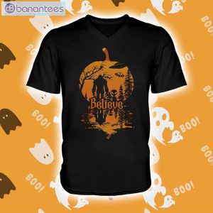 Halloween Believe Bf Alien Men V-Neck T-Shirt Product Photo 1