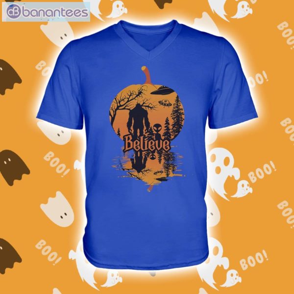 Halloween Believe Bf Alien Men V-Neck T-Shirt Product Photo 5