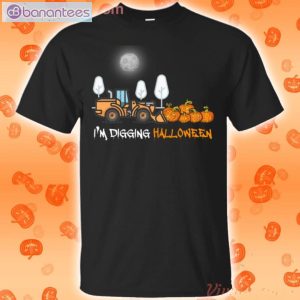 I'm Digging Halloween Construction Tractor T-Shirt Product Photo 1