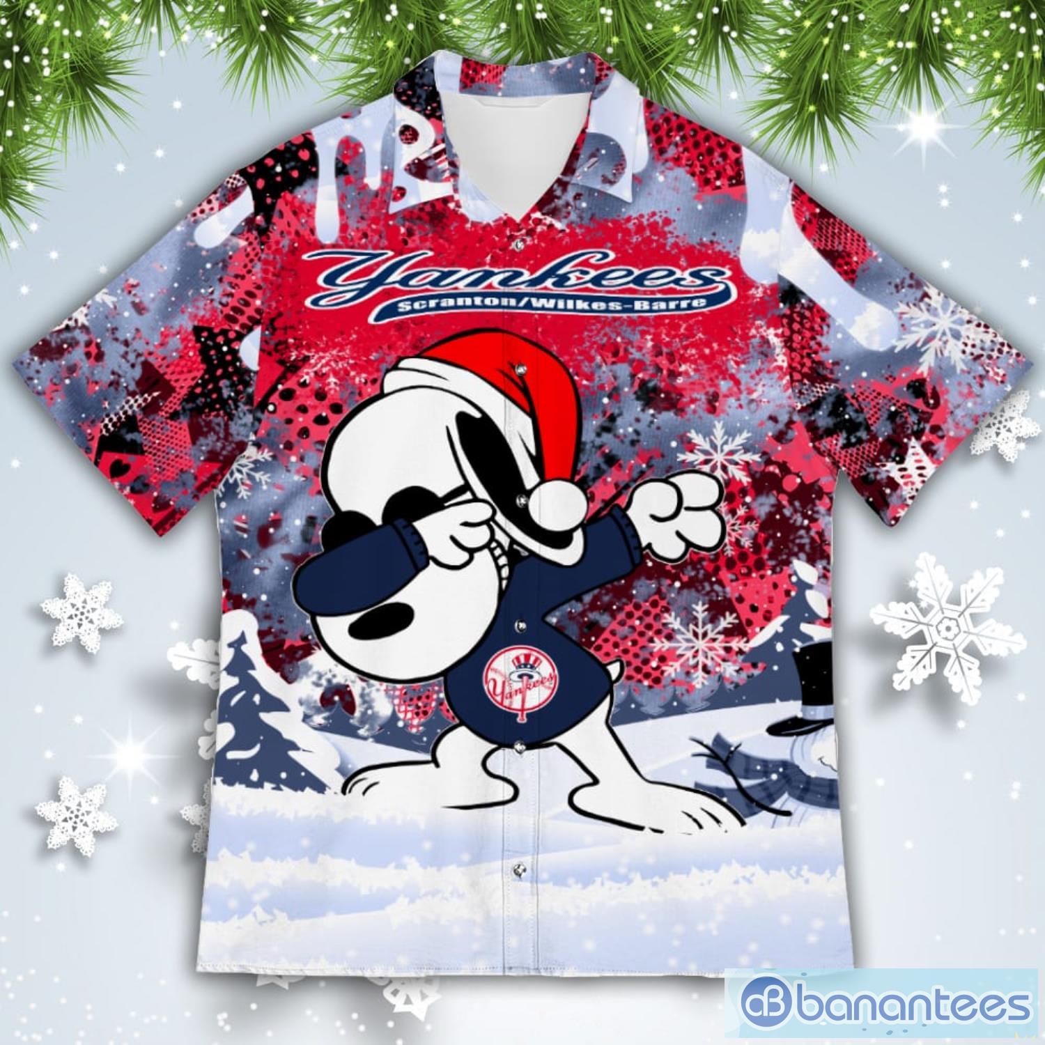 New York Yankees Snoopy Dabbing The Peanuts American Christmas Dripping Hawaiian Shirt Product Photo 2