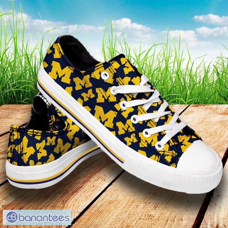 Milwaukee Brewers MLB Womens Low Top Repeat Print Canvas Shoes