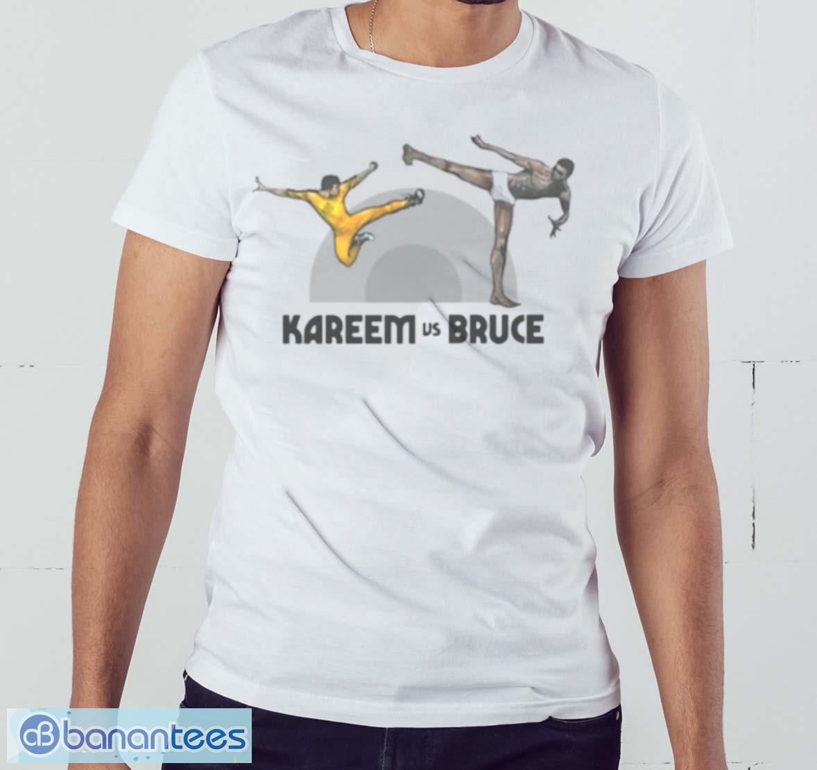 kareem abdul jabbar wearing kareem vs bruce shirt 3 image Kareem Abdul Jabbar wearing Kareem vs Bruce shirt - White Men T-Shirt