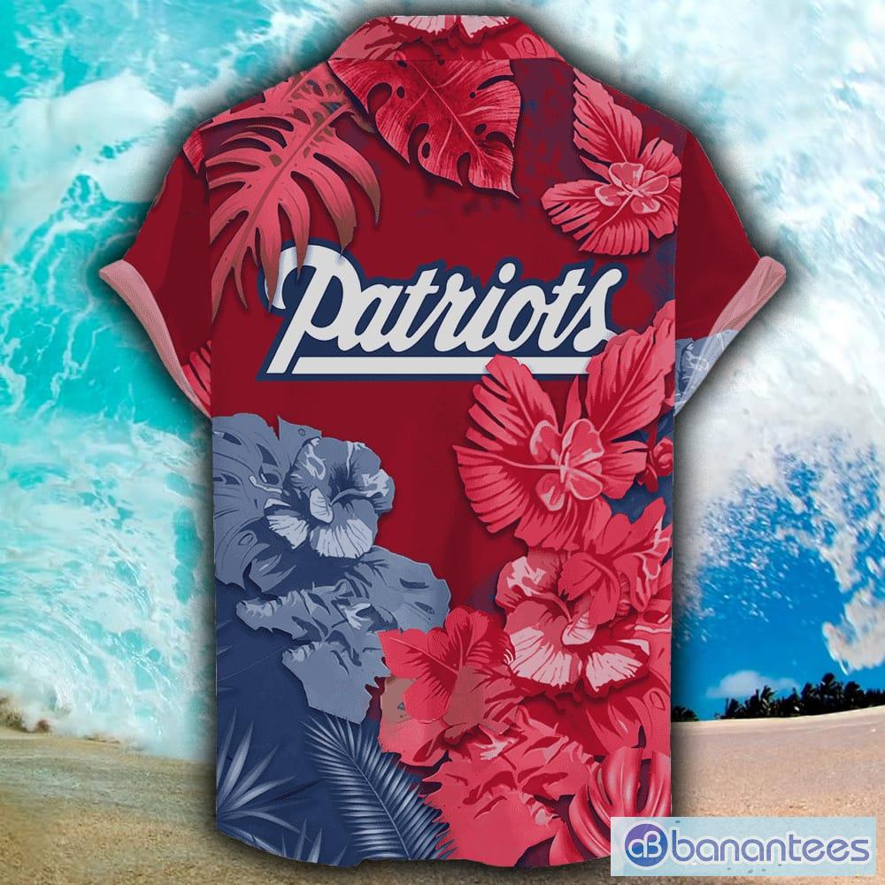 New England Patriots Custom Name NFL Floral Hawaiian Shirt And Shorts Gift  For Men And Women Fans - Banantees