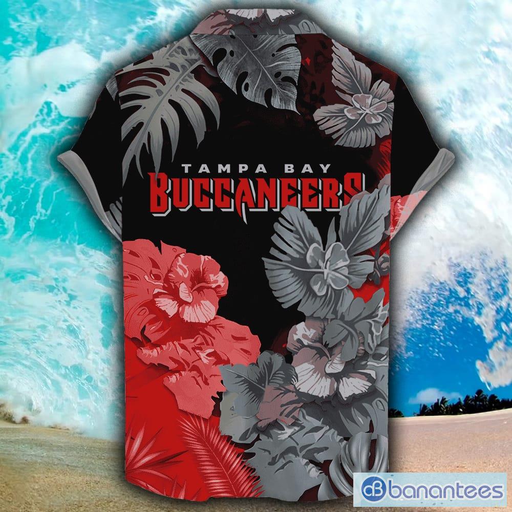 Tampa Bay Buccaneers Hawaiian Shirt And Shorts Summer Vacation Gift -  Banantees