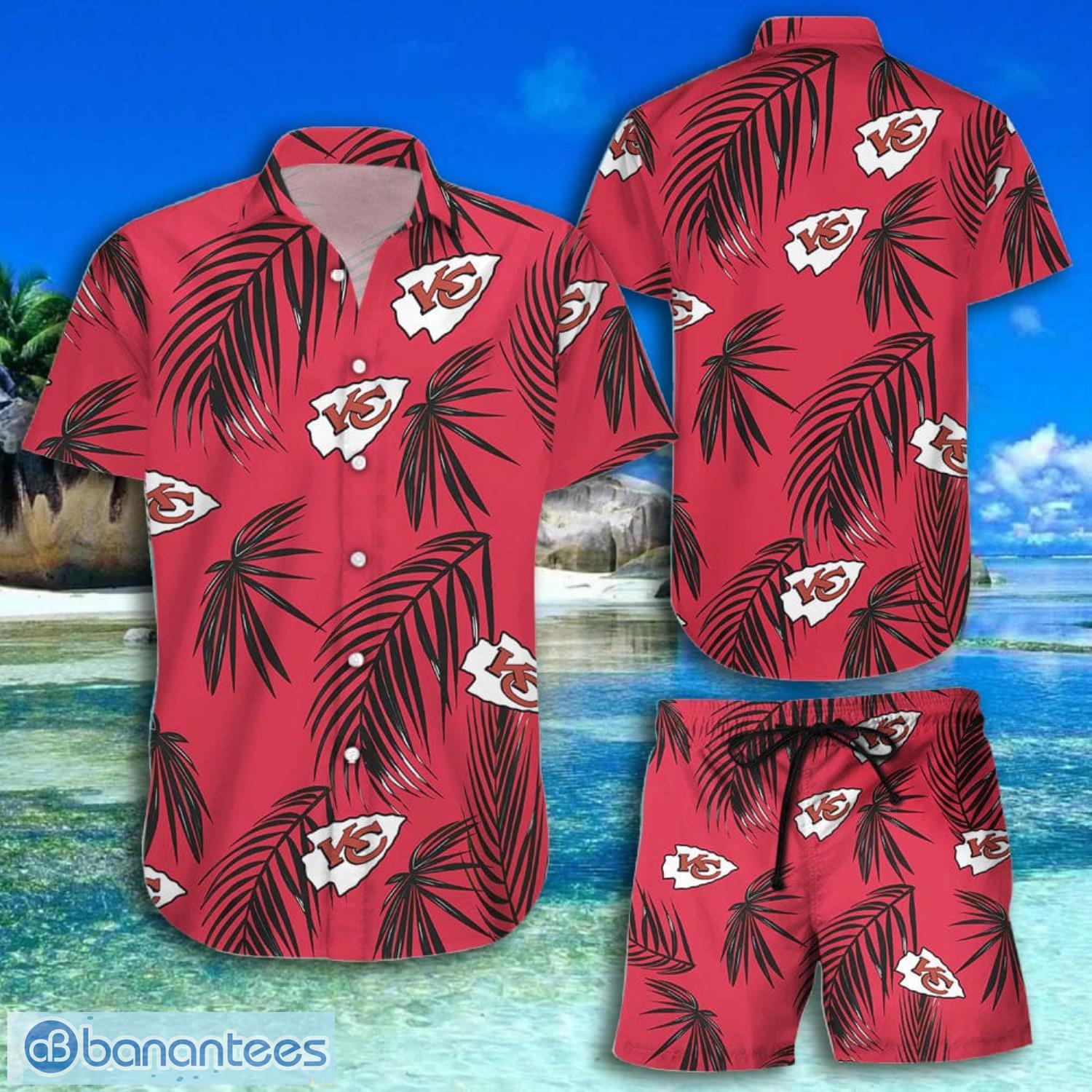 Kansas City Chiefs NFL Hawaiian Shirt And Shorts Summer Vacation Gift -  Banantees