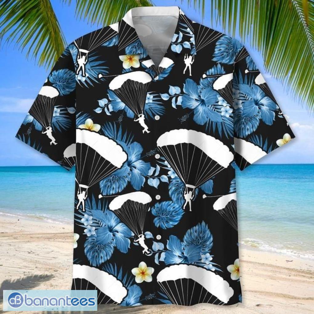 Skydiving Tropical Print Short Sleeves Hawaiian Shirt Product Photo 1 Skydiving Tropical Print Short Sleeves Hawaiian Shirt Product Photo 1