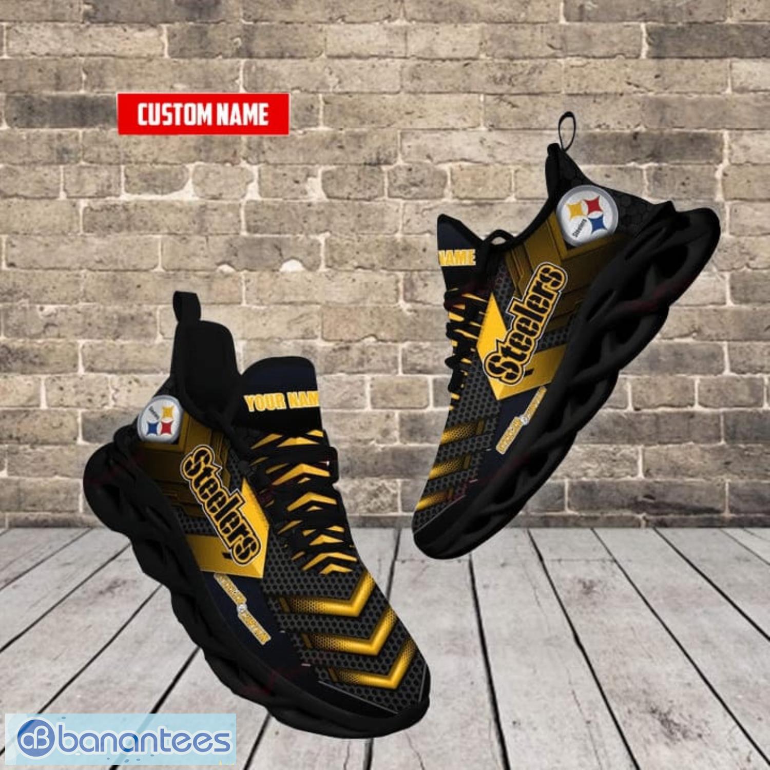 These new Pittsburgh Steelers Nike shoes are awesome