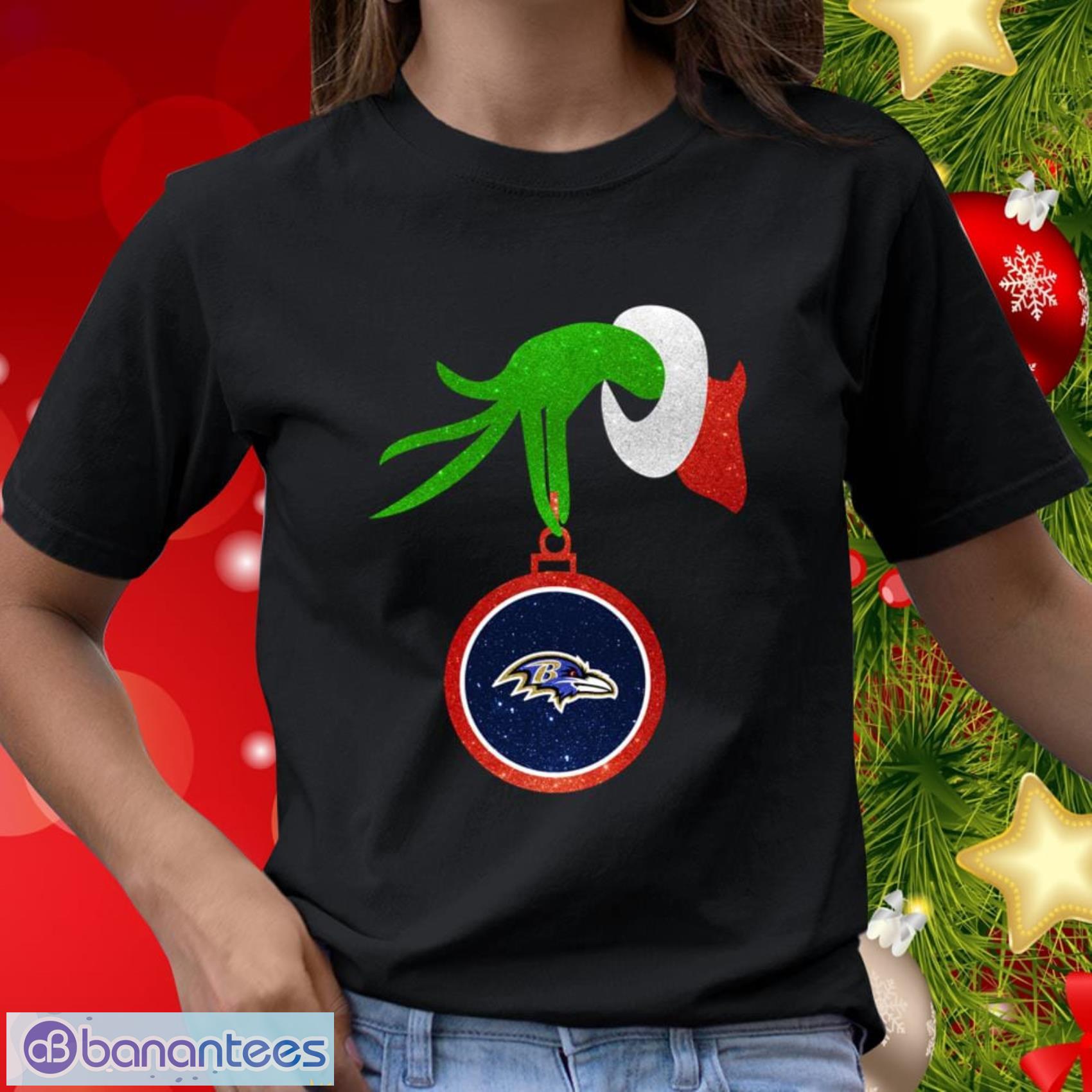 Baltimore Ravens Grinch Merry Christmas NFL Football Gift Fr Fans T Shirt - Baltimore Ravens Grinch Merry Christmas NFL Football T Shirt_2