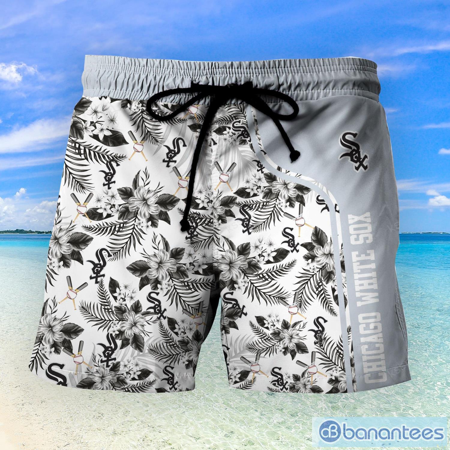 Chicago White Sox Baby Yoda Lover Tropical Style Hawaiian Shirt And Shorts  - Banantees