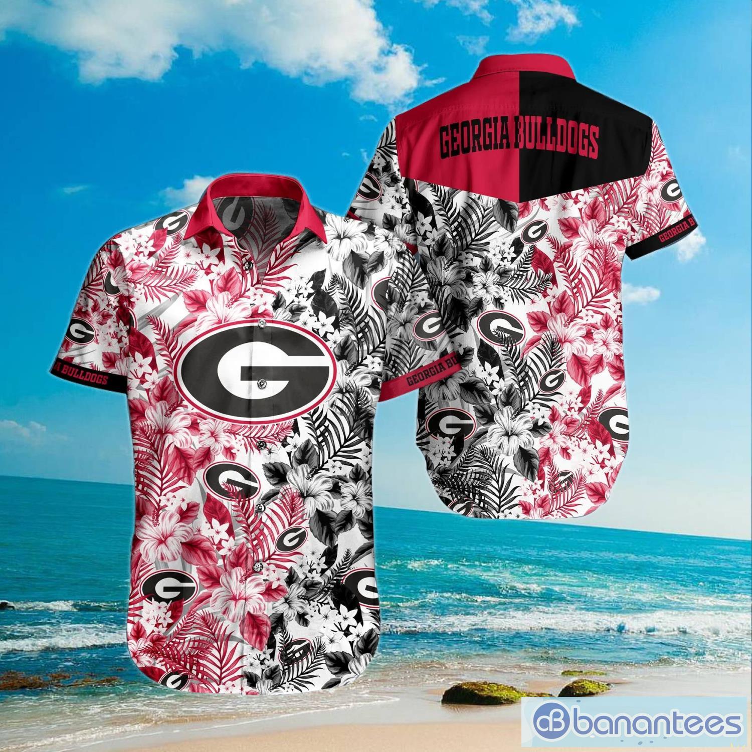 georgia bulldogs tropical style hawaiian shirt and shorts for fans 1 image Georgia Bulldogs Tropical Style Hawaiian Shirt And Shorts For Fans Product Photo 2