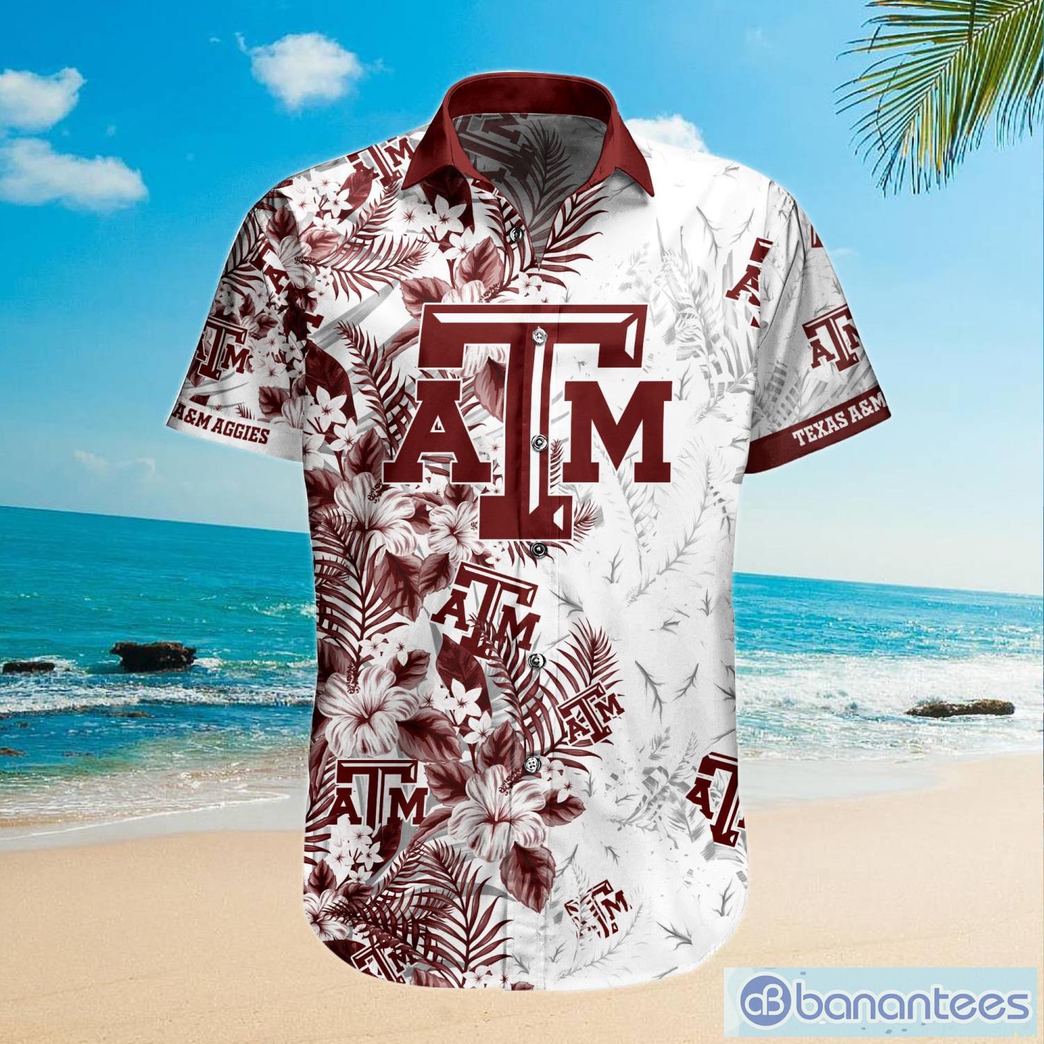 LIMITED] Texas A&M Aggies Summer Hawaiian Shirt And Shorts, With Tropical  Patterns For Fans