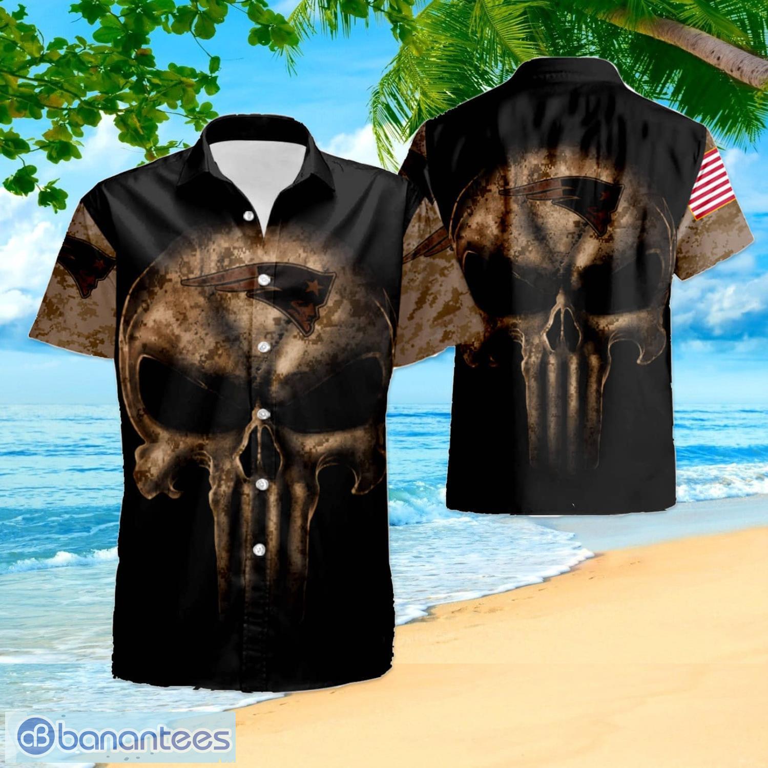 Camouflage Skull New England Patriots American Flag Hawaiian Shirt And  Shorts Happy Summer Gift For Fans - Banantees