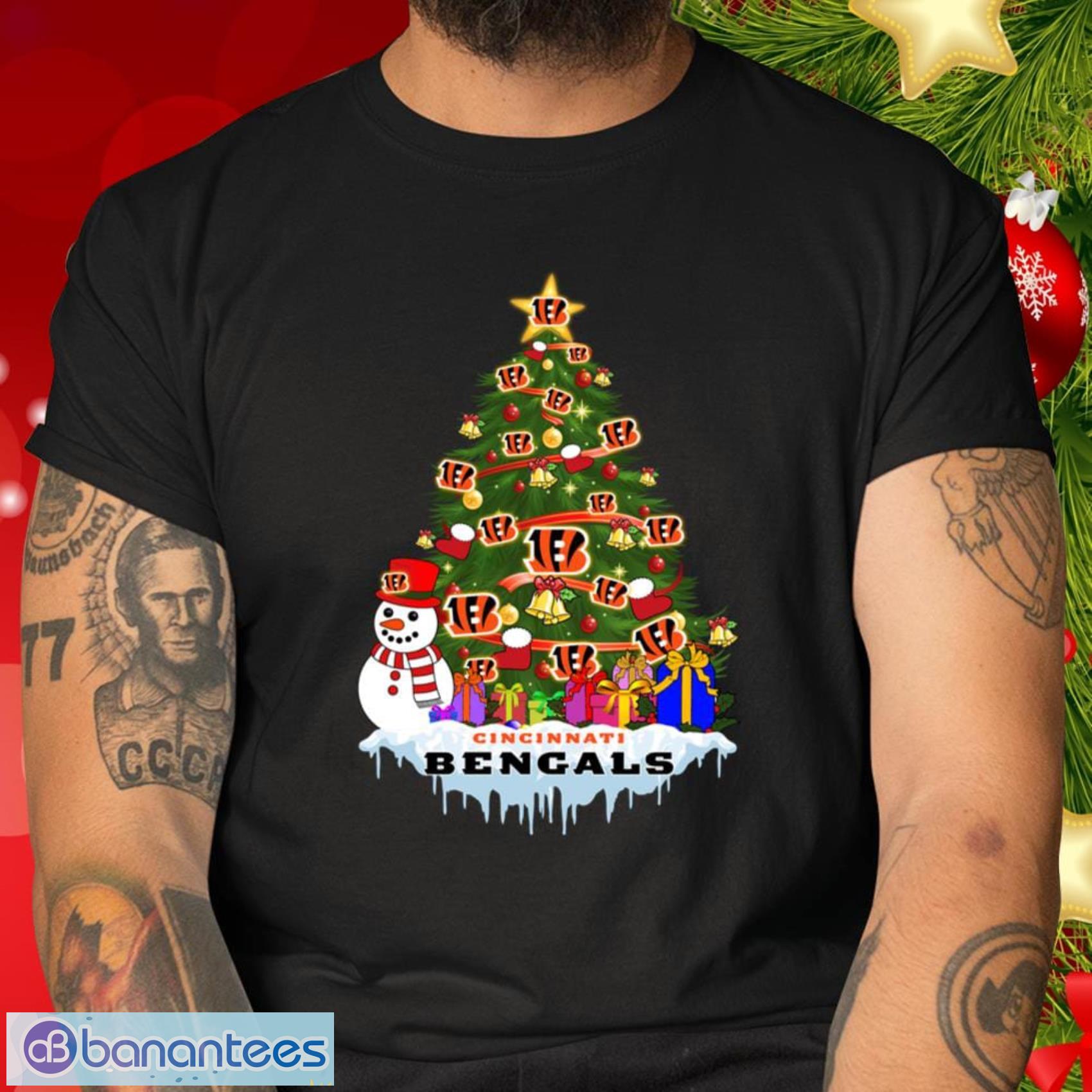 Cincinnati Bengals Merry Christmas NFL Football Sports T Shirt - Banantees