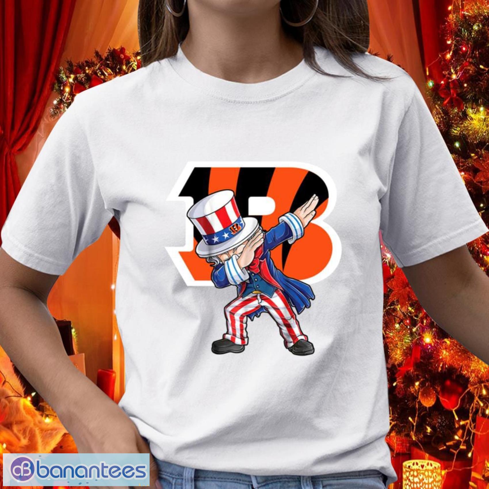 Cincinnati Bengals NFL Football Cute Tonari No Totoro Christmas Sports T- Shirt