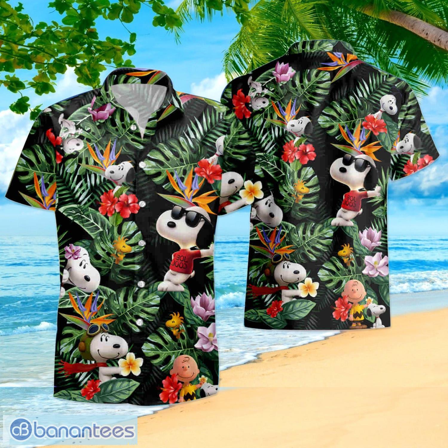 hawaii shirt snoopy and woodstock hawaiian shirt and shorts best gift for summer vacation 2 image Hawaii Shirt Snoopy And Woodstock Hawaiian Shirt And Shorts Best Gift For Summer Vacation Product Photo 3