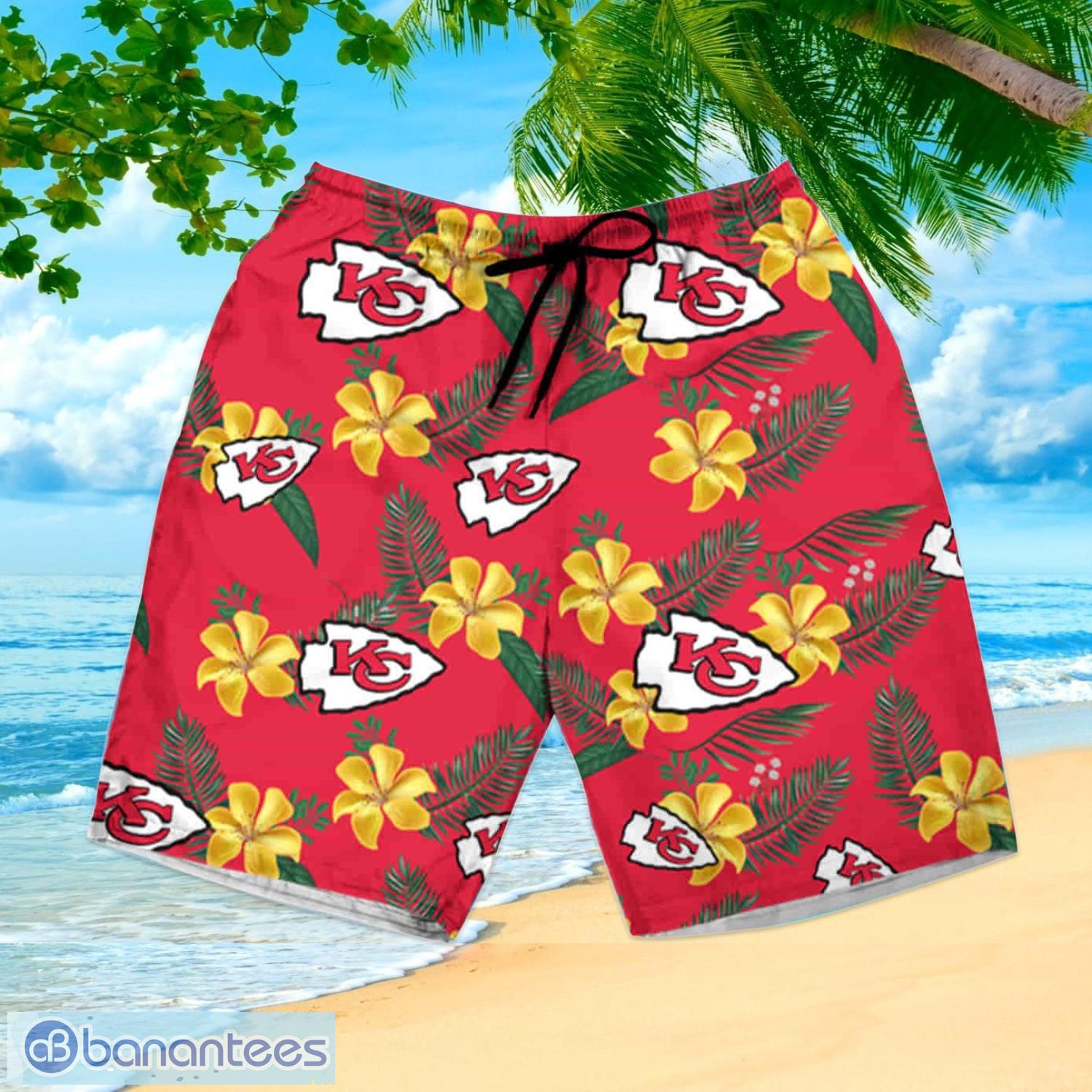 Kansas City Chiefs NFL Hawaiian Shirt And Shorts Summer Vacation Gift -  Banantees