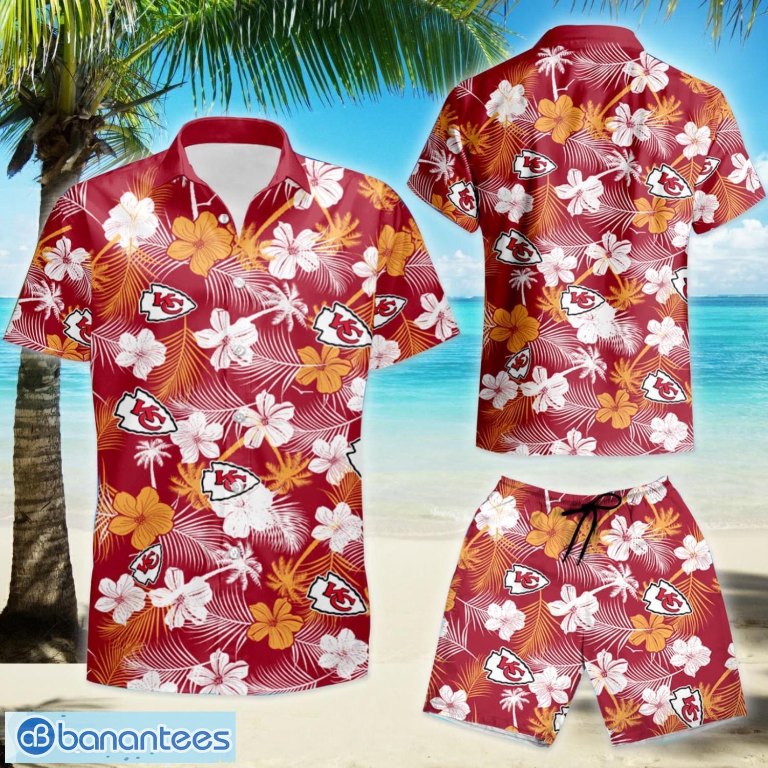 Kansas City Chiefs NFL Hawaiian Shirt And Shorts Summer Vacation Gift -  Banantees