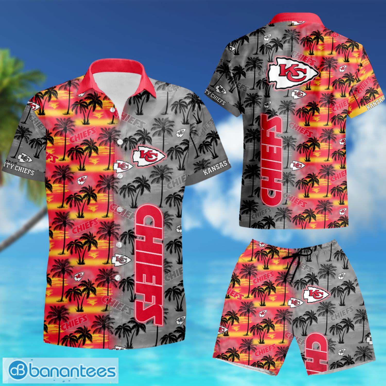 Kansas City Chiefs NFL Hawaiian Shirt And Shorts Summer Vacation Gift -  Banantees