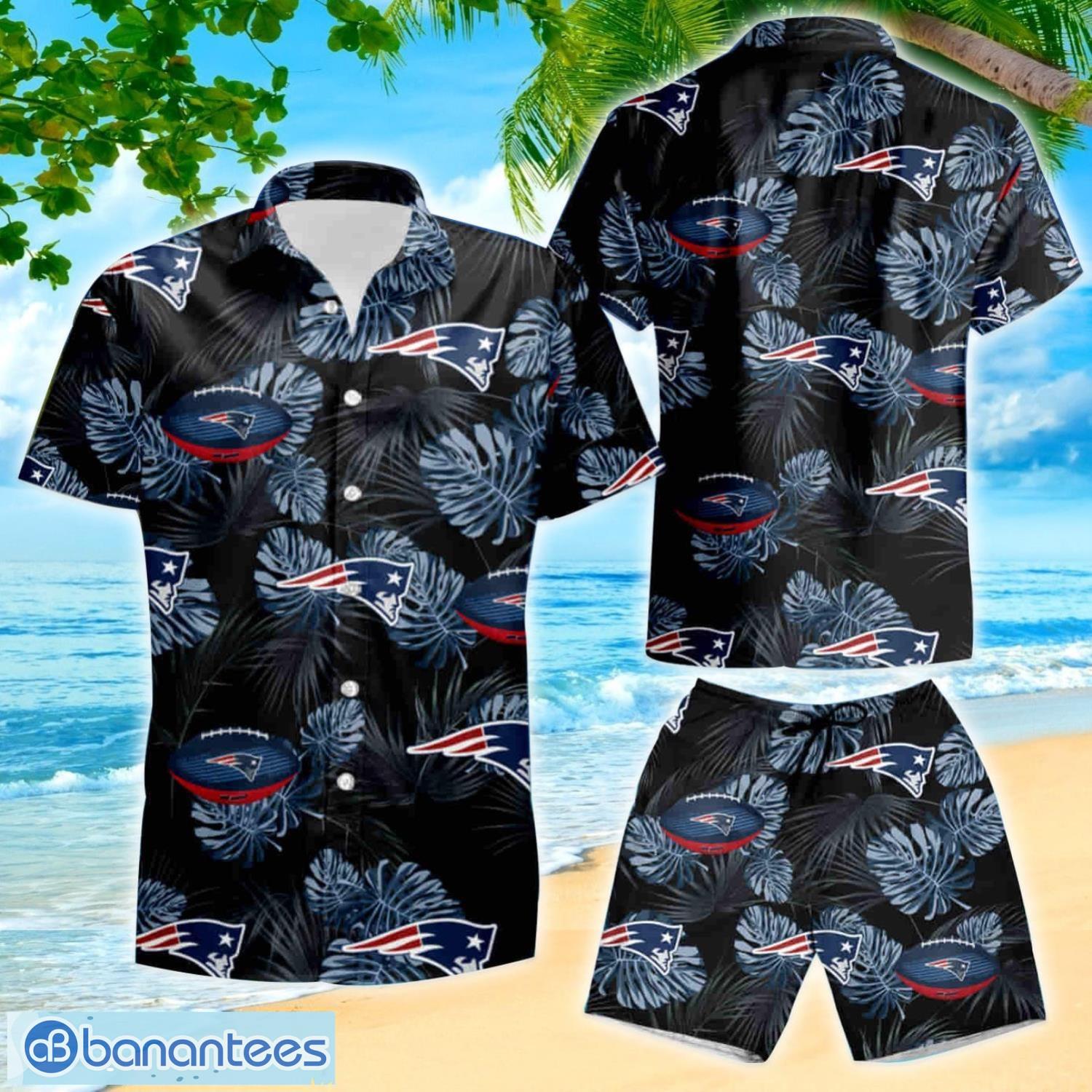 New England Patriots NFL Halloween Skull Tropical Team Spirit Hawaiian Shirt  Custom Name - Banantees