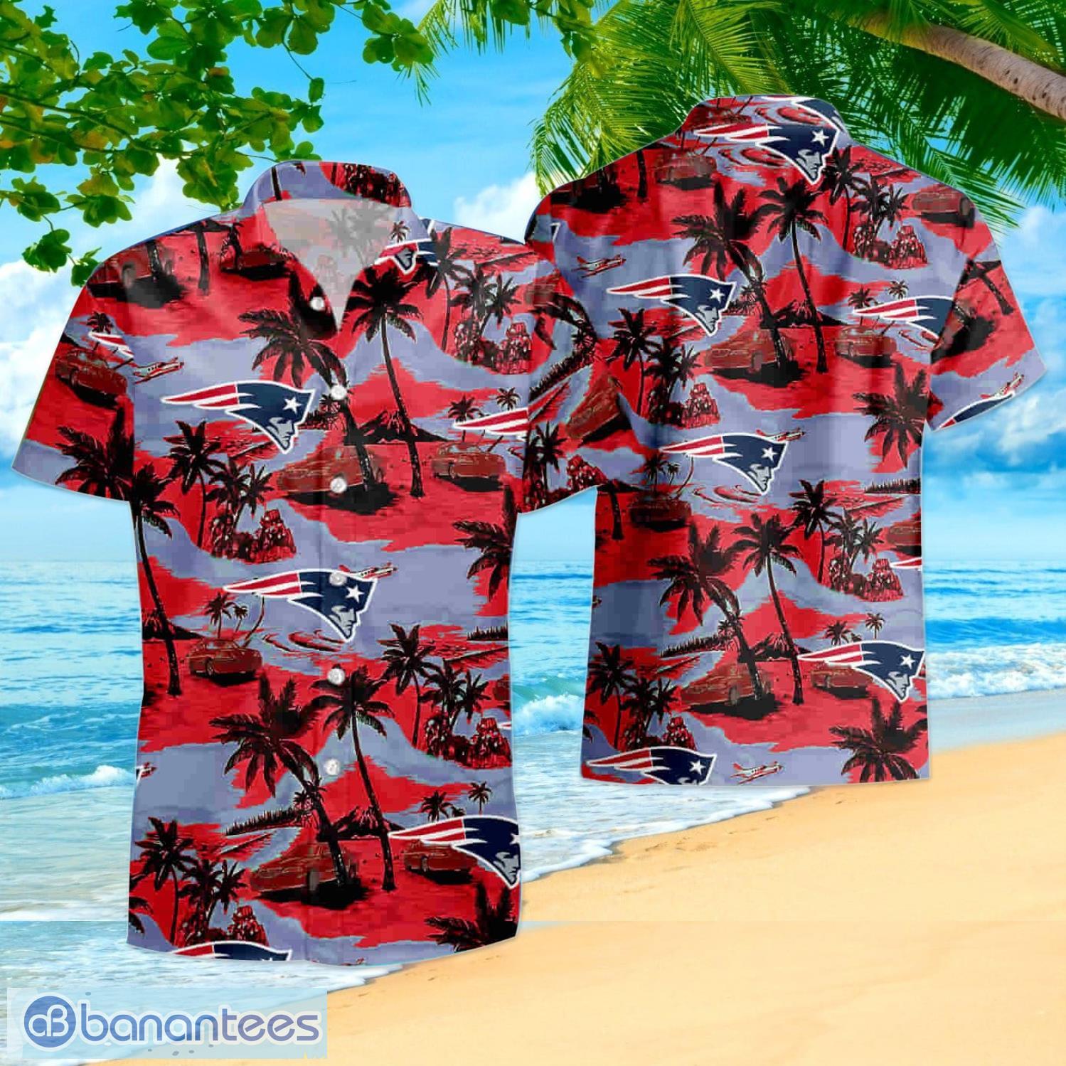 New England Patriots Nfl Tommy Bahama Hawaiian Shirt And Shorts Best Gift  For Summer Vacation - Banantees