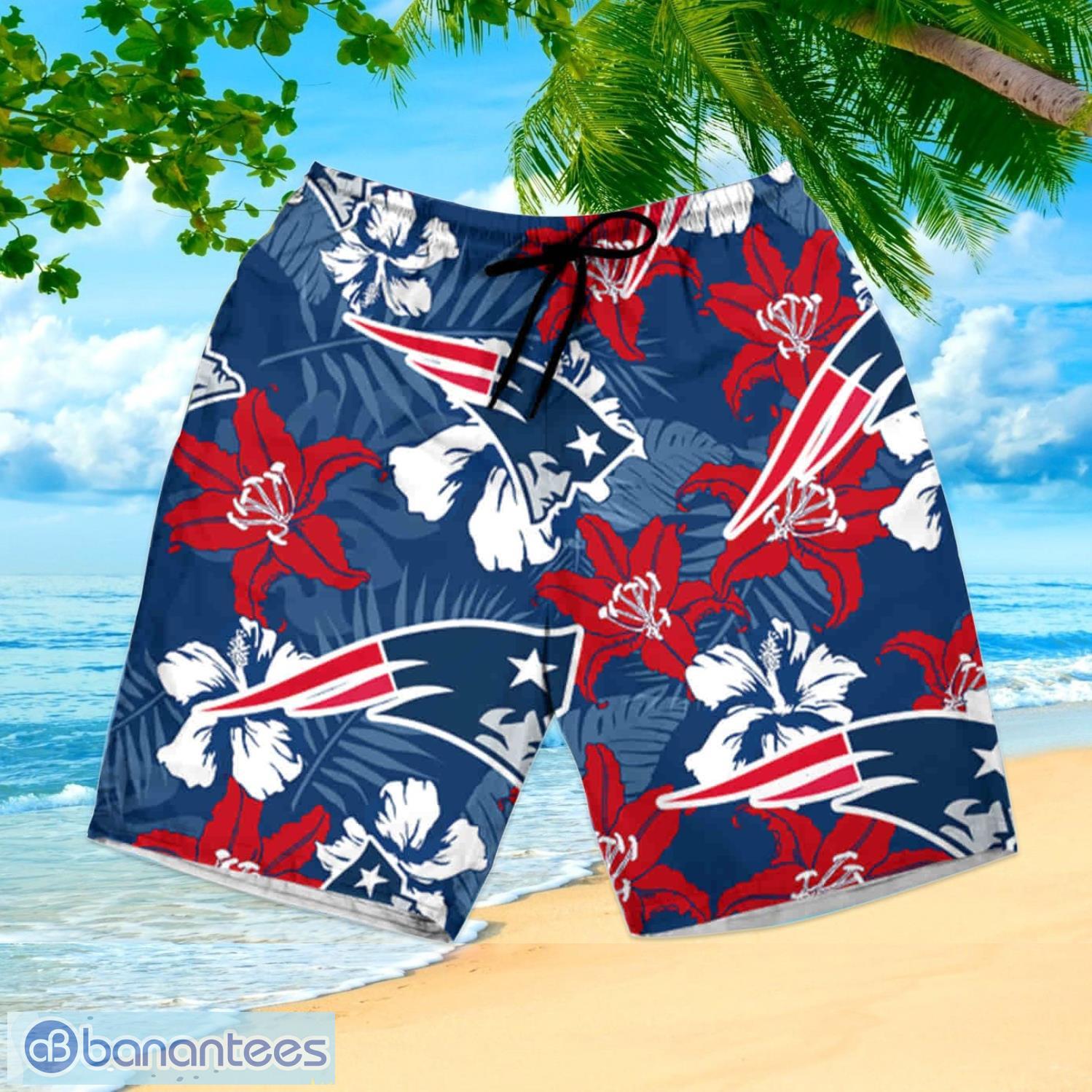 New England Patriots NFL Halloween Skull Tropical Team Spirit Hawaiian Shirt  Custom Name - Banantees