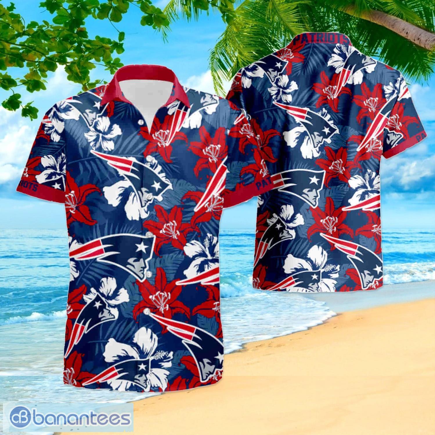 New England Patriots Tropical Flower Hawaiian Shirt And Shorts Best Gift  For Summer Vacation - Banantees