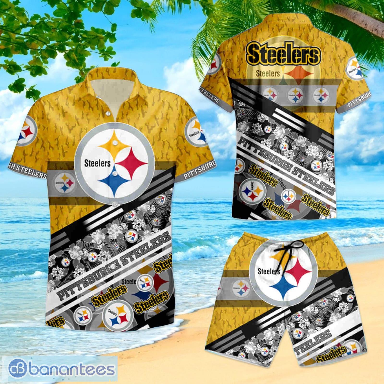 Pittsburgh Steelers NFL Christmas Grinch I Hate People But I Love My  Favorite Football Team T Shirt - Banantees