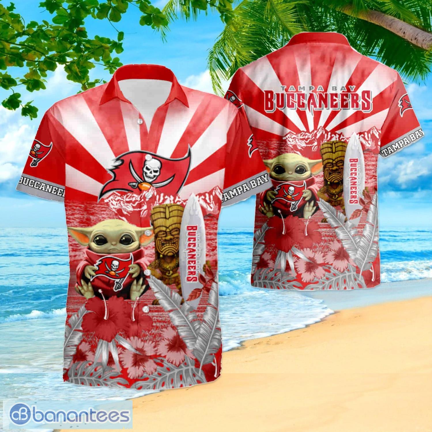 Tampa Bay Buccaneers Hawaiian Shirt And Shorts Summer Vacation Gift -  Banantees