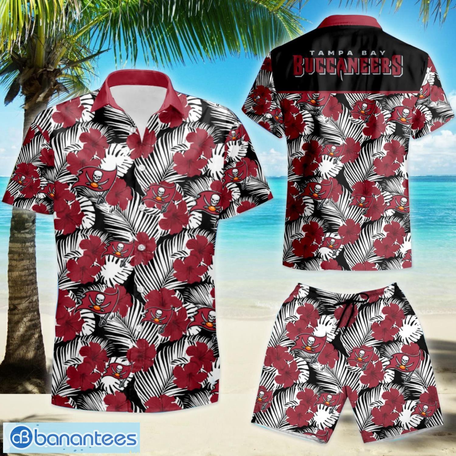 Tampa Bay Buccaneers Floral Summer Shirt in 2023  Summer floral shirt,  Summer shirts, Tampa bay buccaneers