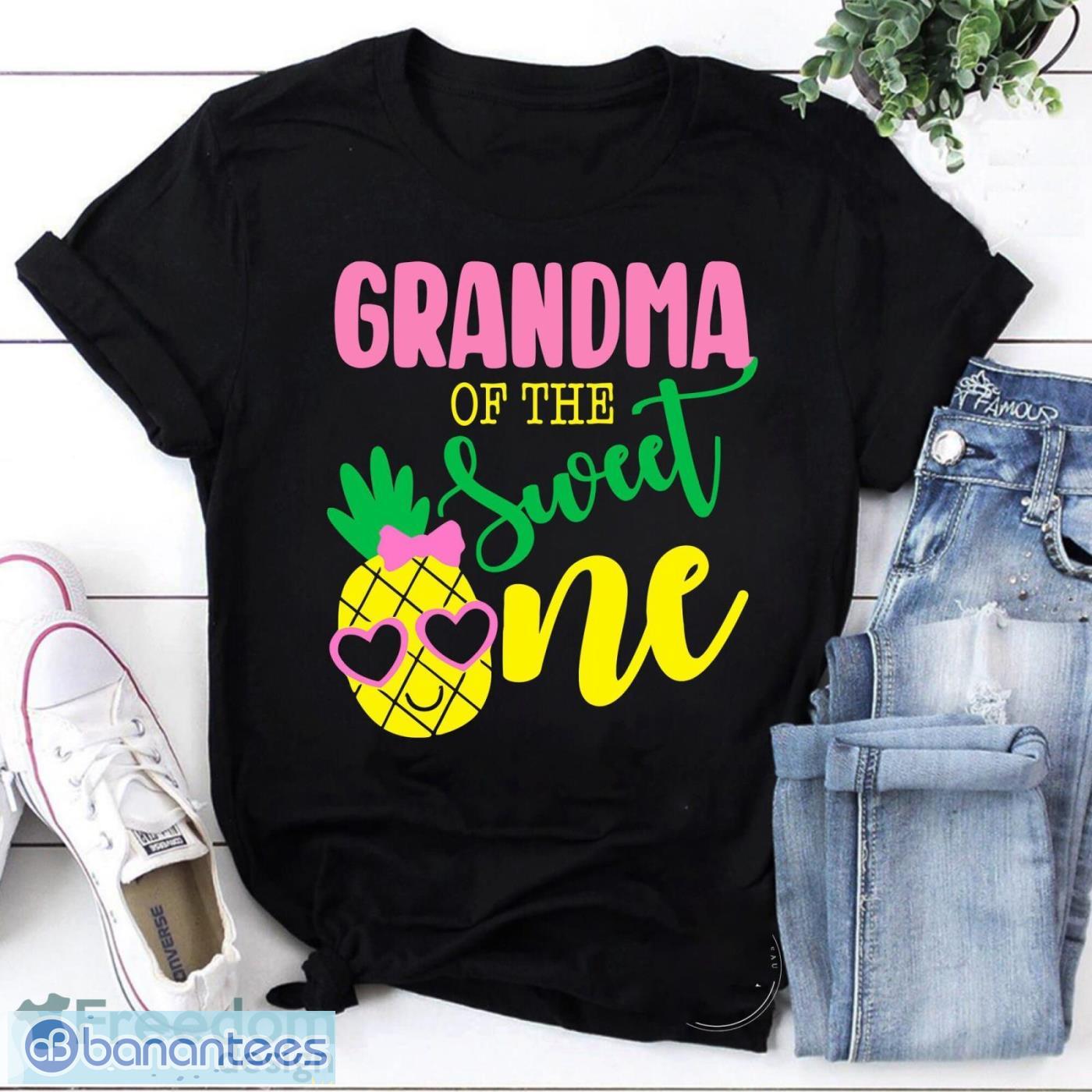 Grandma Of The Sweet One Vintage T-Shirt Sweet Pineapple Shirt Sweeat Grandama Shirt For Mother's Day Shirt Product Photo 1