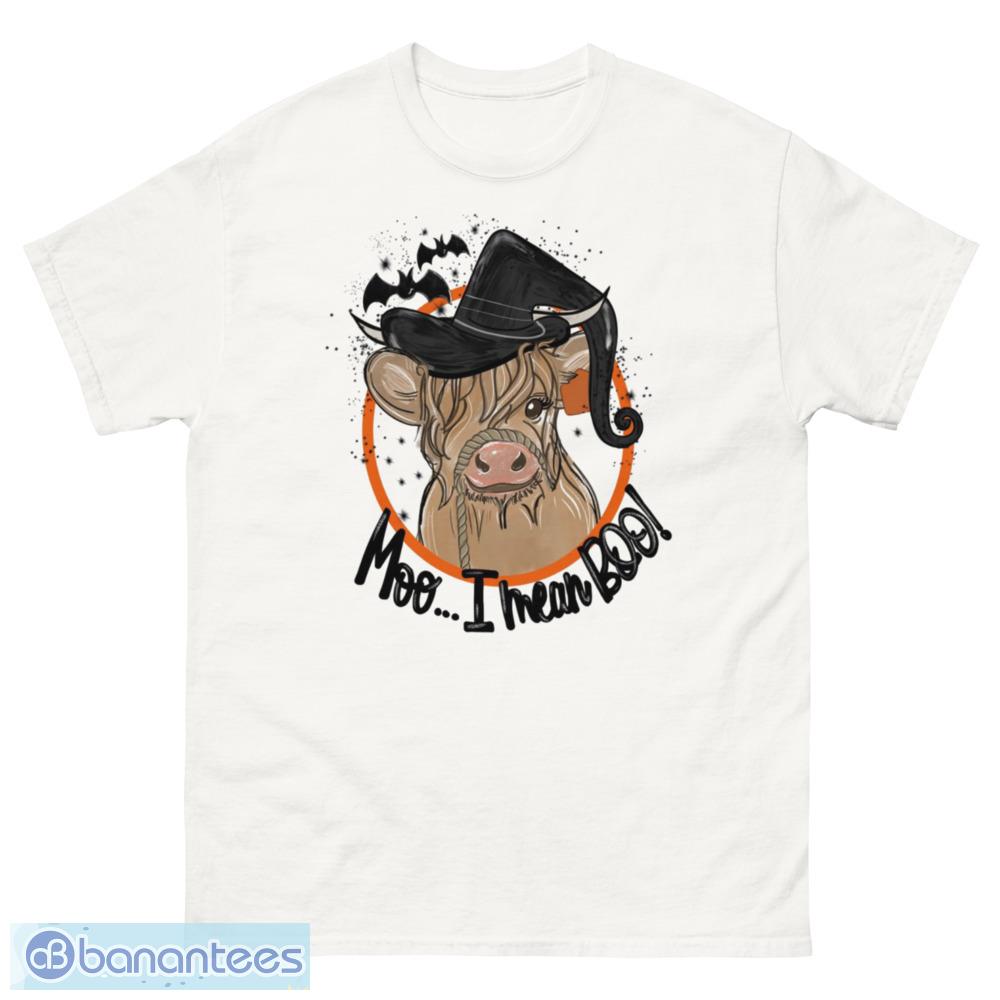 Moo I Mean Boo Funny Cow Funny Halloween T-Shirt - 500 Men’s Classic Tee Gildan