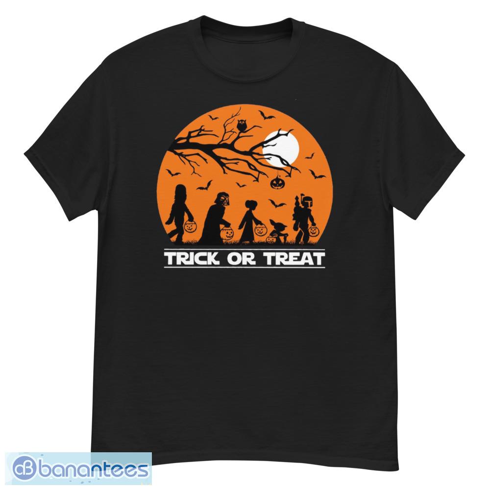 Trick Or Treat Star Wars Halloween Moon Light T-Shirt - G500 Men’s Classic T-Shirt