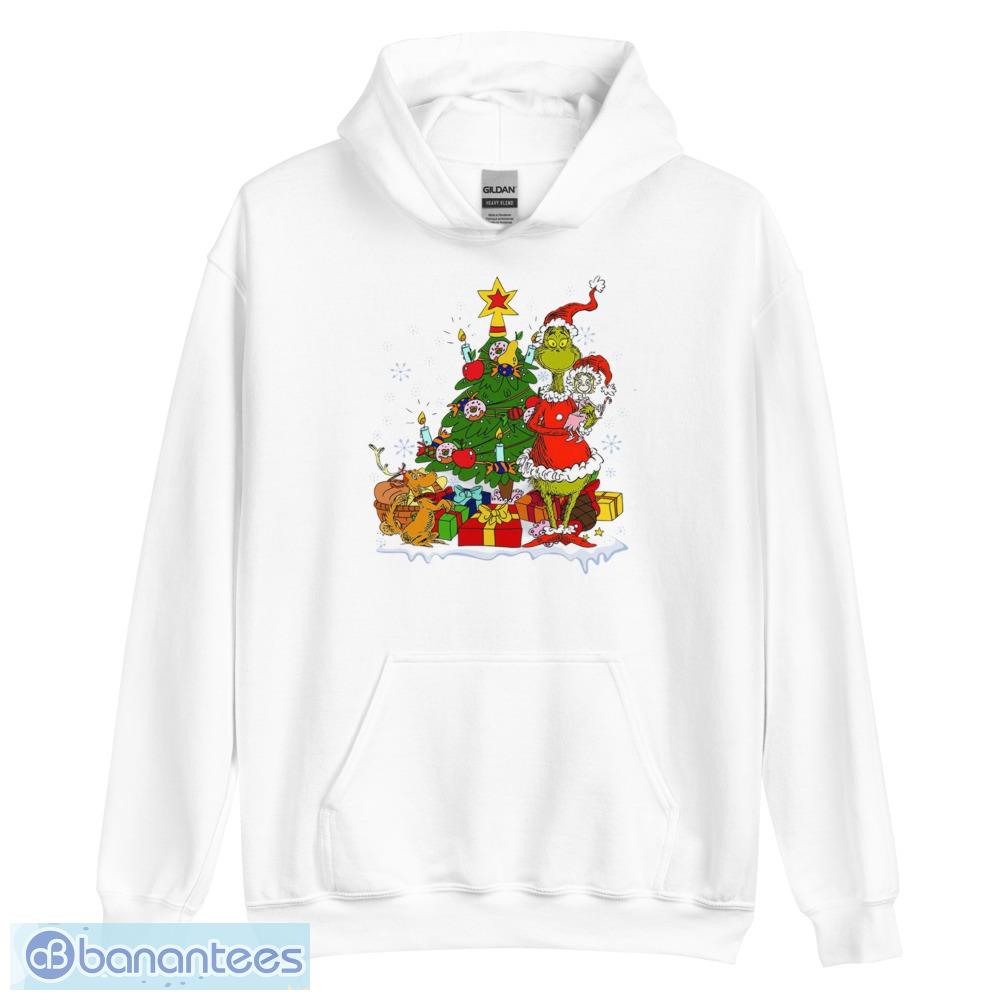 vintage grinch with gift boxes and christmas tree t shirt 4 image Vintage Grinch With Gift Boxes And Christmas Tree T-Shirt - Unisex Heavy Blend Hooded Sweatshirt