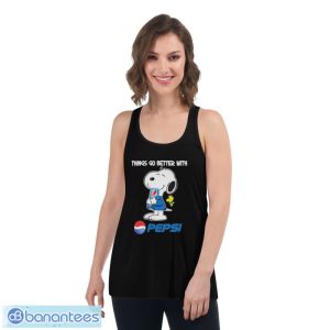 Snoopy and woodstock things go better with pepsi shirt - Women's Flowy Racerback Tank