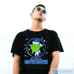 The Grinch Hate People But I Love My Dallas Cowboys Nfl 2023 Shirt - G500 Gildan T-Shirt