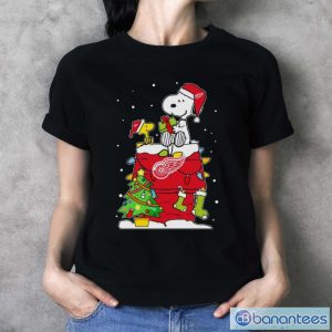 Snoopy And Woodstock Detroit Red Wings Merry Christmas sweater - Ladies T-Shirt
