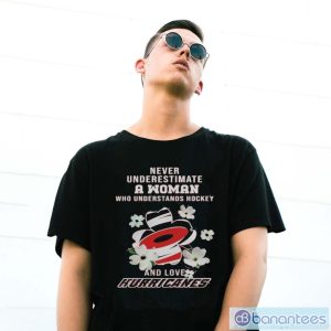 Official Never Underestimate A Woman Who Understands Hockey And Loves Carolina Hurricanes Shirt - G500 Gildan T-Shirt