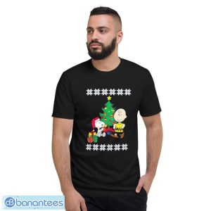 Holiday Presents Peanuts Snoopy Christmas 2023 Sweatshirt - Short Sleeve T-Shirt