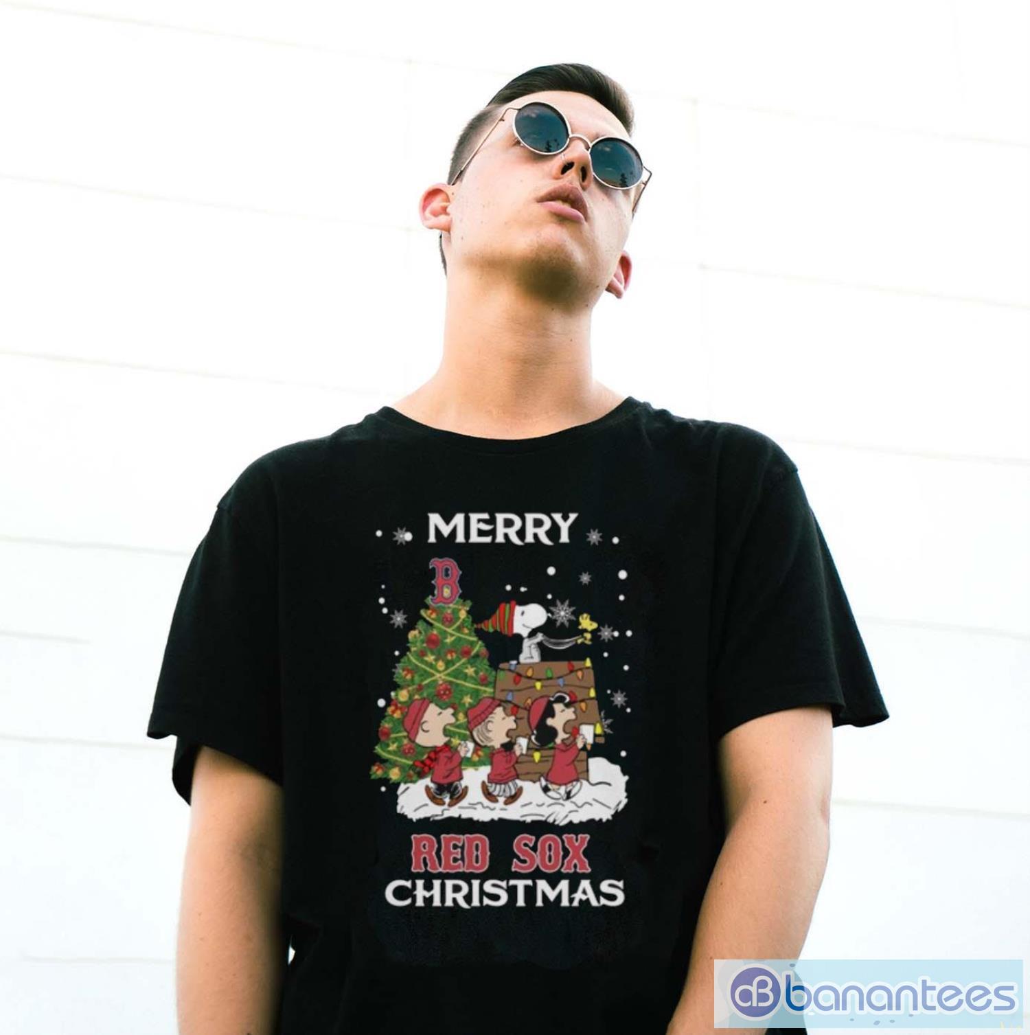 Boston Red Sox Snoopy Family Christmas Shirt - G500 Gildan T-Shirt Boston Red Sox Snoopy Family Christmas Shirt - G500 Gildan T-Shirt