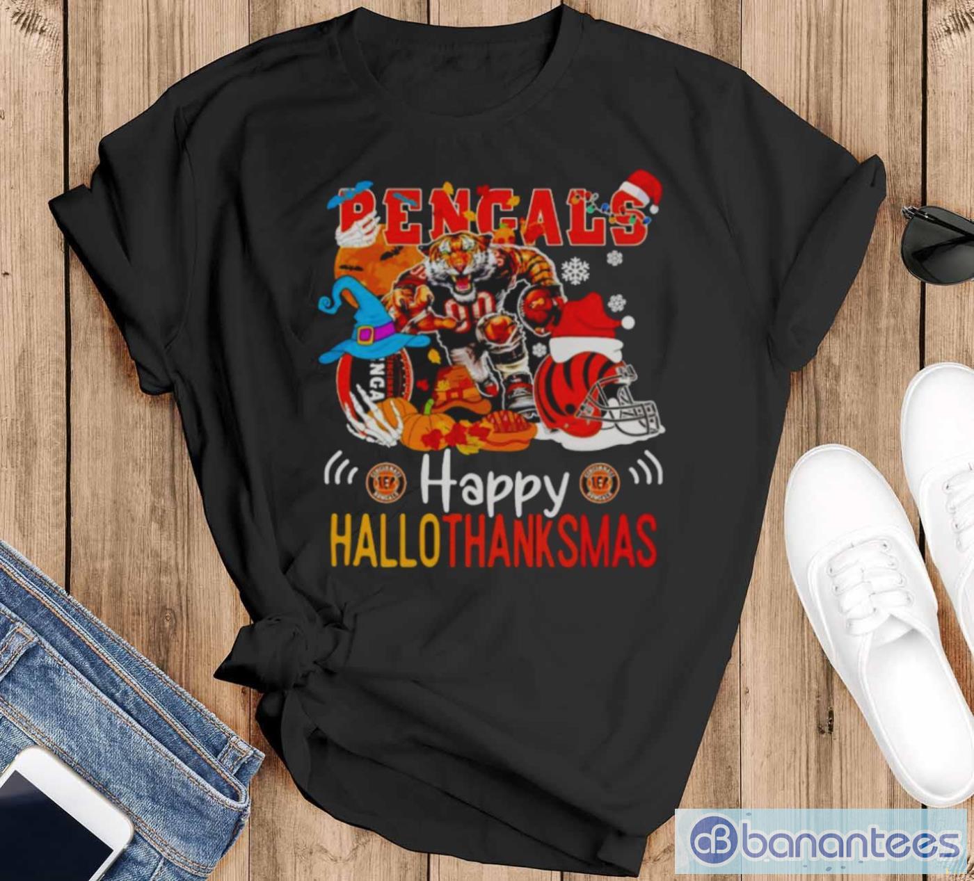 cincinnati bengals mascot happy hallothanksmas shirt image Cincinnati Bengals Mascot Happy Hallothanksmas Shirt - Black T-Shirt