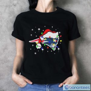 New England Patriots Santa Hat Christmas Light Shirt - Ladies T-Shirt