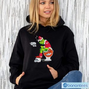 Kansas City Chiefs Grinch Shitting On Toilet Denver Broncos And Other Teams Christmas Sweatshirt - Unisex Hoodie